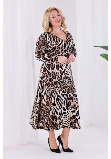 Kadın Kahve Leopar Desen Kruvaze Yaka Büyük Beden Esnek Maxi Elbise Kahverengi