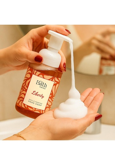 Nemlendirici Arındırıcı Liberty Köpük Sabun 300 Ml