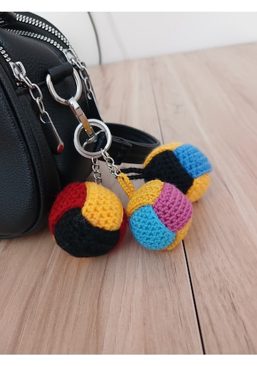 Örgü Amigurumi Top Anahtarlık