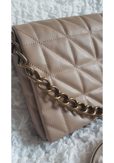 Liva Kapitoneli Demir Detay Postacı Çanta