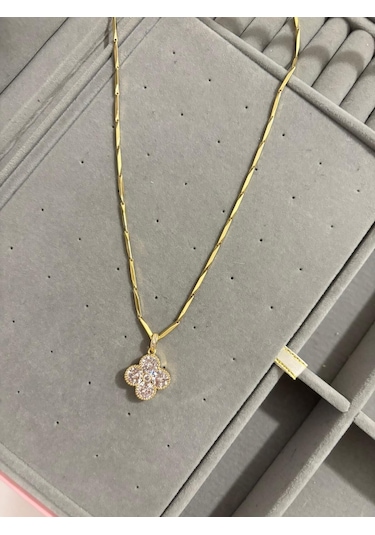 Çelik Gold Taşlı Yonca Kolye Altin