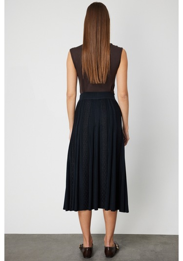 On Kadın Kadife Detaylı Pileli Maxi Boy Triko Etek 65201 Siyah Siyah