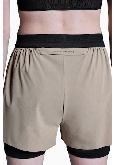 On 3" Performance 2/1 Shorts Hafif Iç Taytlı Hızlı Kuruyan Kadın Koşu Şortu Bej