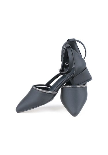 Ayakkabımood 3.5 Cm Siyah Saten Karnıyarık Topuklu Kadın Ayakkabı Siyah