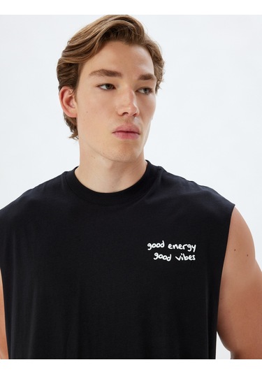 Koton Slogan Baskılı Atlet Bisiklet Yaka Kolsuz Pamuklu Siyah 4sam30046mk