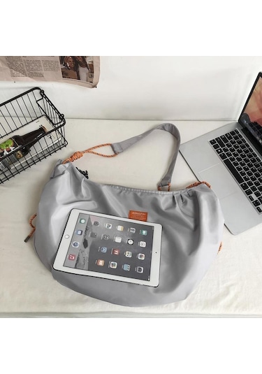 Gri Tek Omuz Crossbody Çanta Naylon Spor Yüksek Kapasiteli Seyahat Çapraz Omuz Sırt Çantası Erkek Ve Kadın Tek Omuz Çantası Gri