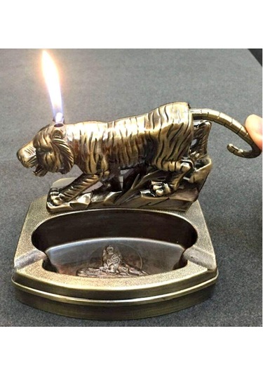 Kaplan Figürlü Metal Küllük Ve Çakmak Dekoratif Masaüstü Aksesuar