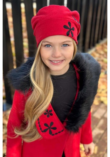 Riccotarz Kız Çocuk Yakası Kürk Ve Yonca Detaylı Etekli Kırmızı Kaşe Kırmızı