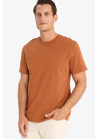 DeFacto %100 Pamuk New Regular Fit Bisiklet Yaka Basic Düz Kısa Kollu Tişört V7699AZ25SPBN407 DeFacto %100 Pamuk New Regular Fit Bisiklet Yaka Basic Düz Kısa Kollu Tişört V7699AZ25SPBN407