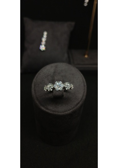 925 Ayar Gümüş Taşlı Çiçek Salkımı Takı Seti - Kolye Ucu, Küpe Ve Yüzük 11,74 Gr. Gümüş