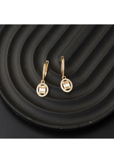 Oval Sallantılı Baget Altın Küpe 14 Ayar Kpca32584