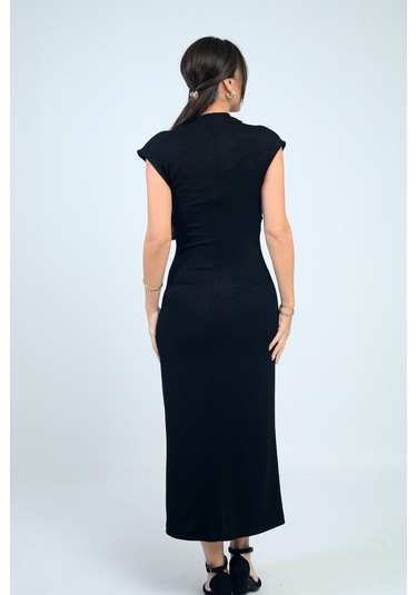 Kadın Degaje Yakalı Toka Detaylı Likralı Uzun Elbise-41755 Siyah