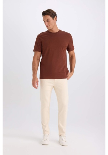 DeFacto %100 Pamuk New Regular Fit Bisiklet Yaka Basic Düz Kısa Kollu Tişört V7699AZ25SPBN319 DeFacto %100 Pamuk New Regular Fit Bisiklet Yaka Basic Düz Kısa Kollu Tişört V7699AZ25SPBN319