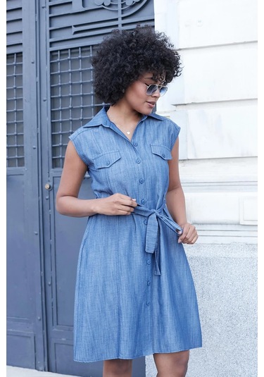 Kadın Kot Görünümlü Kumaş Yakalı Düşük Omuzlu Cep Kapaklı Yan Cepli Diz Boy Elbise-açık Mavi A.mavi