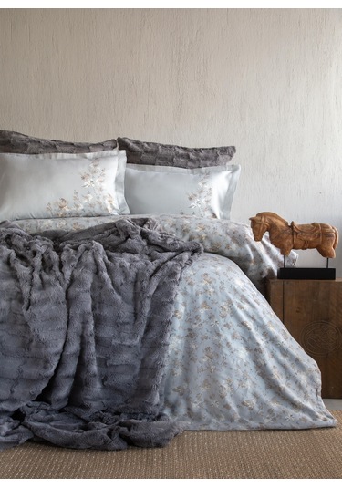 Çift Kişilik Briella Gri Yatak Örtülü Set Gri