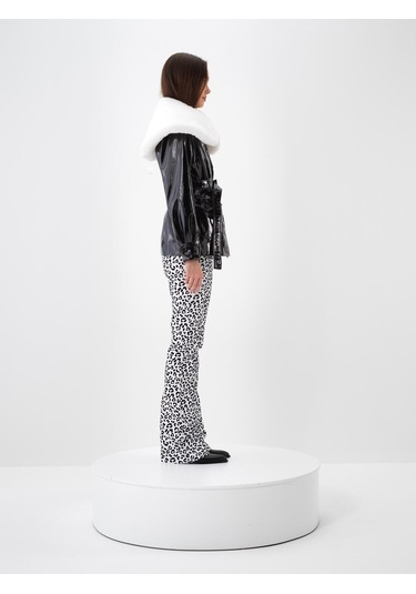 Beyaz Formunu Koruyan Regular Fit Panço 290499 Beyaz