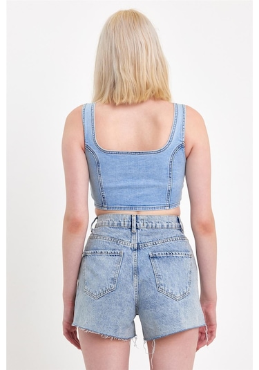 Kadın Önü Düğmeli Cep Detaylı Askılı Denim Crop Açık Mavi