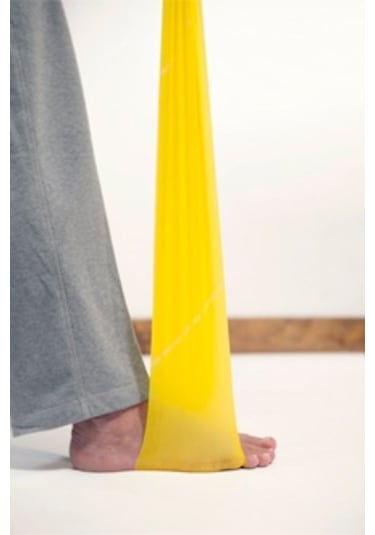 Theraband Sarı Egzersiz Bandı Pilates Lastiği Sarı