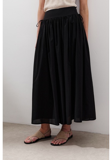 Bağlama Detaylı Geniş Etek Siyah Siyah