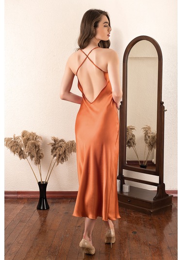 Romantik Ve Şık Turuncu Saten Gecelik Turuncu