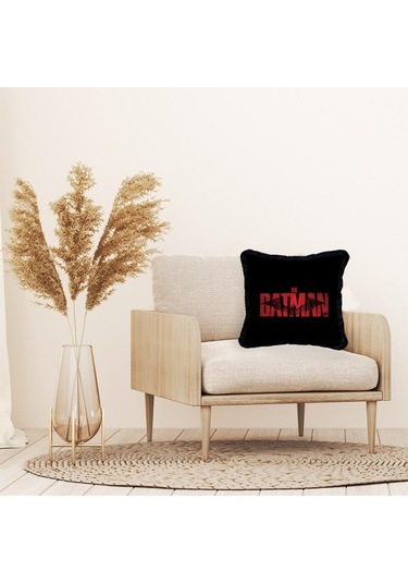Black The Batman Kadife Yastık Warner Bros Lisanslı, Uluslararası Yıkama Ve Solmama Sertifikası Çok Renkli