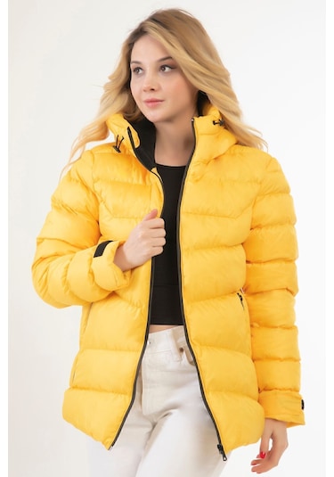 Kadın Sarı Kapüşonlu Içi Polarlı Kürklü Su Geçirmez Rüzgara Dayanıklı Şişme Mont Sarı