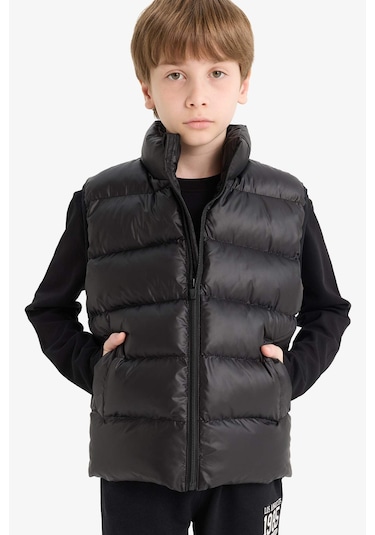 Defacto Erkek Çocuk Su İtici Fermuarlı Dik Yaka Şişme Yelek F3092a825aubk27 Siyah