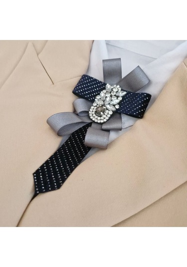 Lacivert Vaoov Özel Seri Yaka Broş, Yaka İğnesi , Taşlı Tasarım, Hediyelik , Yaka Çiçeği 150 Beyaz Çok Renkli