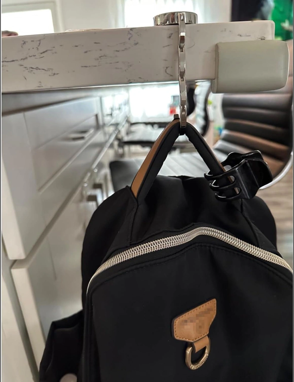 Konesam Kadın Çanta Kanca - Katlanabilir, Kaymazsız Ve Taşınabilir - Restoran Ve Ofis Kullanıma Uygun - Siyah Renk 1 Adet