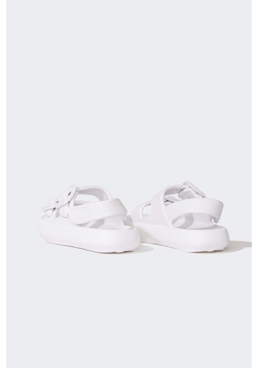 DeFacto Erkek Çocuk Cırt Cırtlı Düz Taban Eva Sandalet C2236A825SMWT1