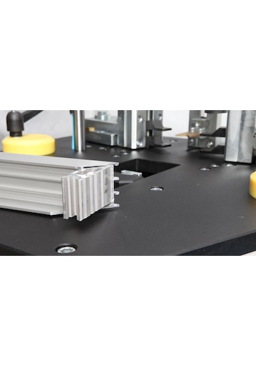 Stein Alüminyum Köşe Açı Yapıştırıcı 310 Ml