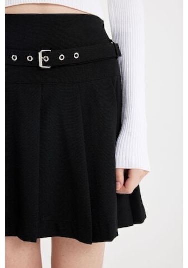 Defacto Yüksek Bel Basic Düz Kemerli Pileli Siyah Mini Etek D4470AX24AUBK27 Siyah
