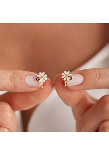 Sembol Gold Altın Papatya Uğurböçek Çocuk Küpesi