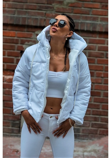 Kadın Beyaz Su Geçirmez Kapüşonlu Şişme Mont