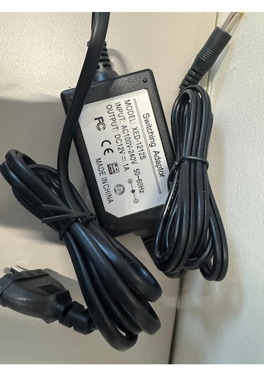 Switching Adaptor Xed-1212, Ac100v-240v-50-60 Hz-dc12v