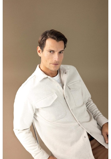 DeFacto Relax Fit Akrilik Karışımlı Düz Uzun Kollu Gömlek Ceket C5961AX24AUBG711