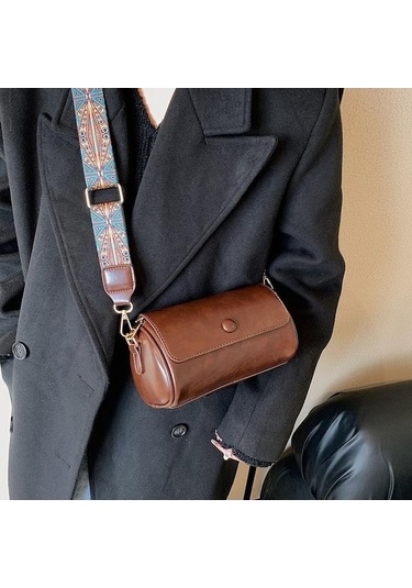 Novahub Siyah Retro Küçük Kadın Çantası, 20x11x11cm, Geniş Bant Tek Omuz Askılı, Yeni Moda Bahar Çanta, Popüler Silindir Tasarım Siyah