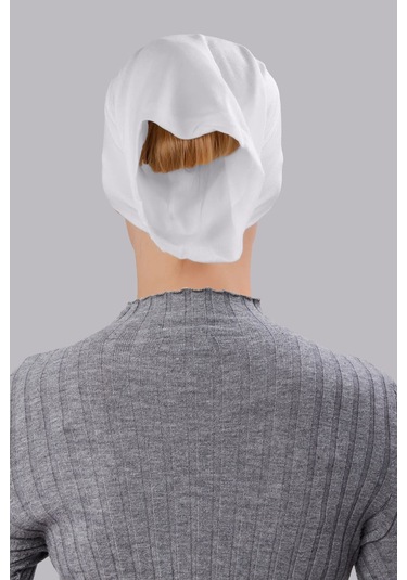 Tesettür Boru Bone Önü Dikişsiz Hazır Pratik Geçmeli Düz Bonesi Pamuk Likralı Penye Beyaz