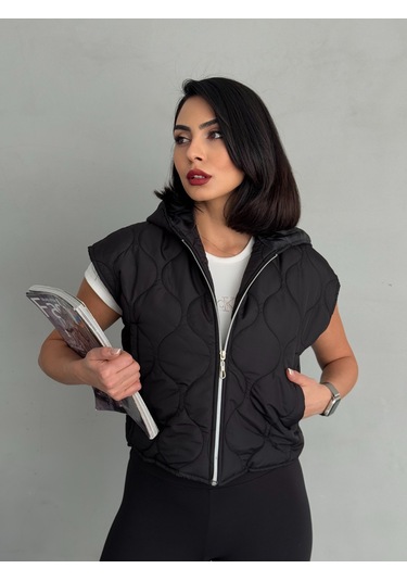 Kadın Cepli Kapitone Kapüşonlu Crop Yelek Siyah