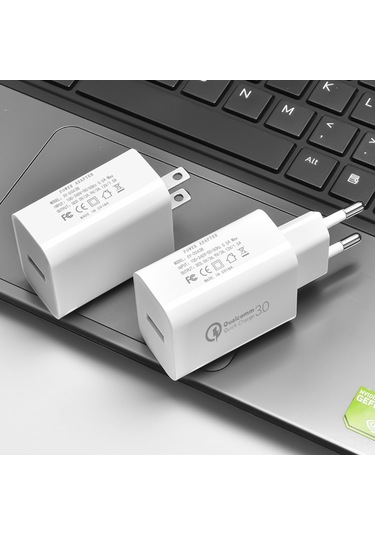 Geeroyoo Xy-0043 Beyaz Abd Standardı 18w Hızlı Şarj Cihazı - 5v3a Qc3.0 Akıllı Telefon Şarj Aleti
