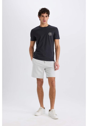 DeFacto Regular Fit Düz Paça Basic Düz Şort B8672AX25SPGR184