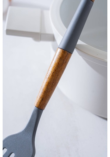 Evero Delikli Silikon Spatula - 28 Cm Gri