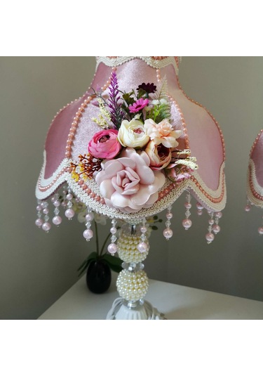 İki Adet Çiçek Dekorlu Gülkurusu Abajur Özel Tasarım Dekoratif Eş