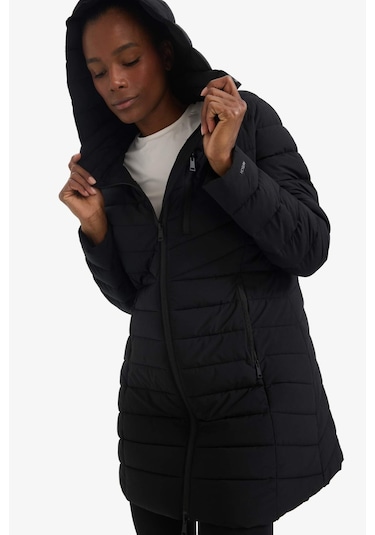 Defacto Defactofit Su İtici Regular Fit Kapüşonlu Şişme Parka Mont C6035ax25wnbk81 Siyah-bk81