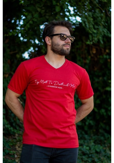 Erkek Kırmızı El Yazısı İmza Baskı Kısa Kollu V Yaka Erkek T-shirt 23etshvyaz 001