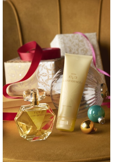 Eve Confidence 50 + 10 Kadın Parfüm Ve Vücut Losyounu Paketi Çiçek