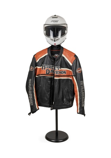 Biker Butler Kask Askılı Metal Dilsiz Uşak Motosiklet Tutkunlarına Özel Siyah