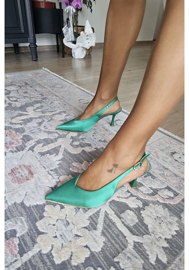 10 44 Topukla Kadın Arkası Açık Kadeh Topuklu Stiletto Abiye Ayakkabı Yeşil Saten