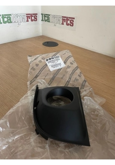 Fiat 500 Ön Sis Lamba Kapağı Sisli Sol 2007/tüv Oem No: 735455047