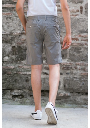 Poliamid Kumaş Regular Fit Likralı Yan Cep Erkek Şort 001